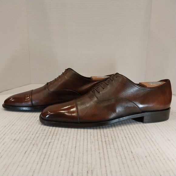 SALVATORE FERRAGAMO men's size 10 D brown Oxford. - Picture 3 of 10